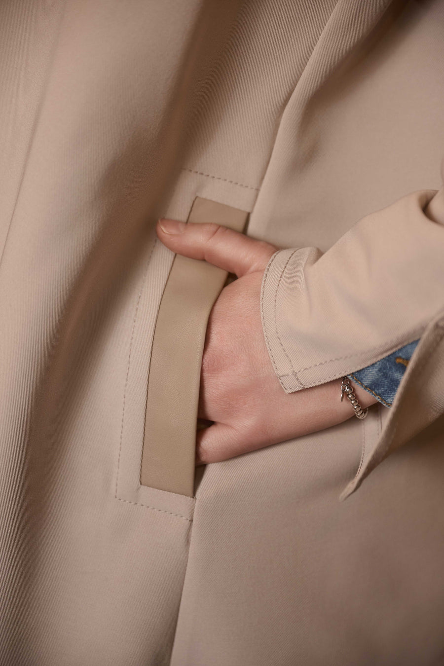 Dove Touch Abaya