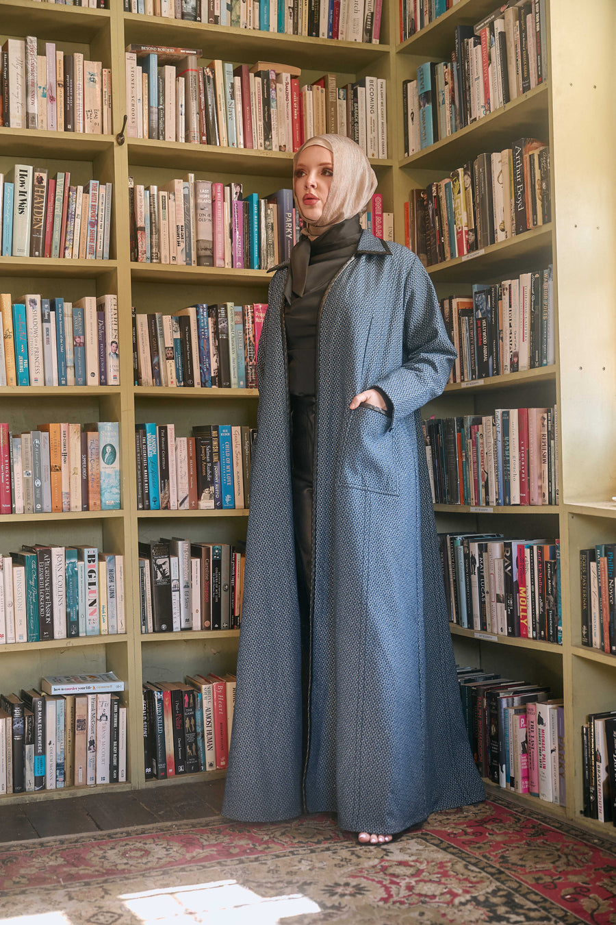 Serenity Woven Abaya