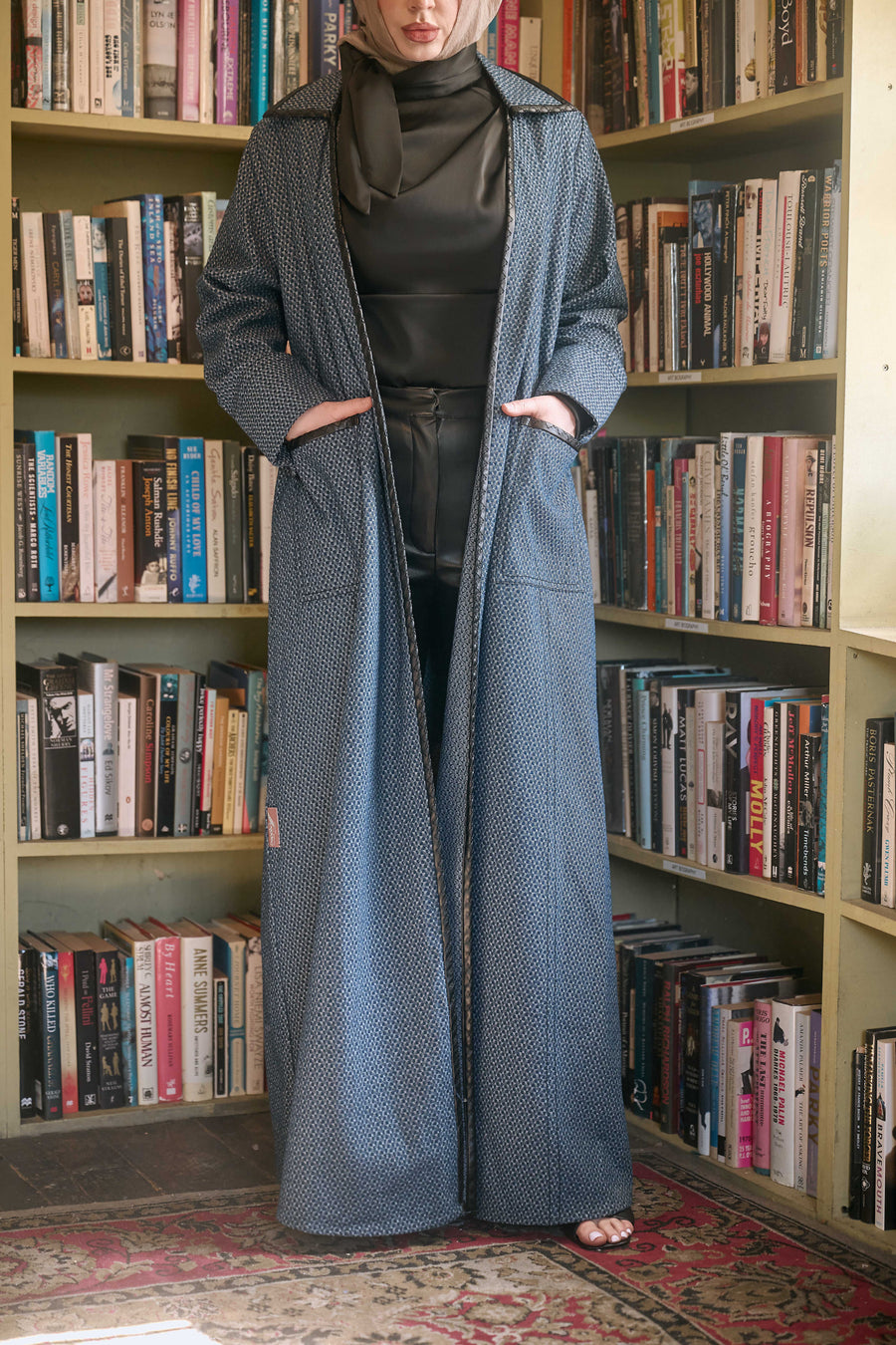Serenity Woven Abaya