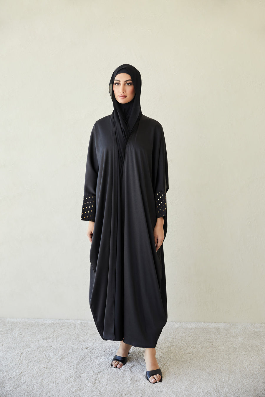 Dainty Abaya