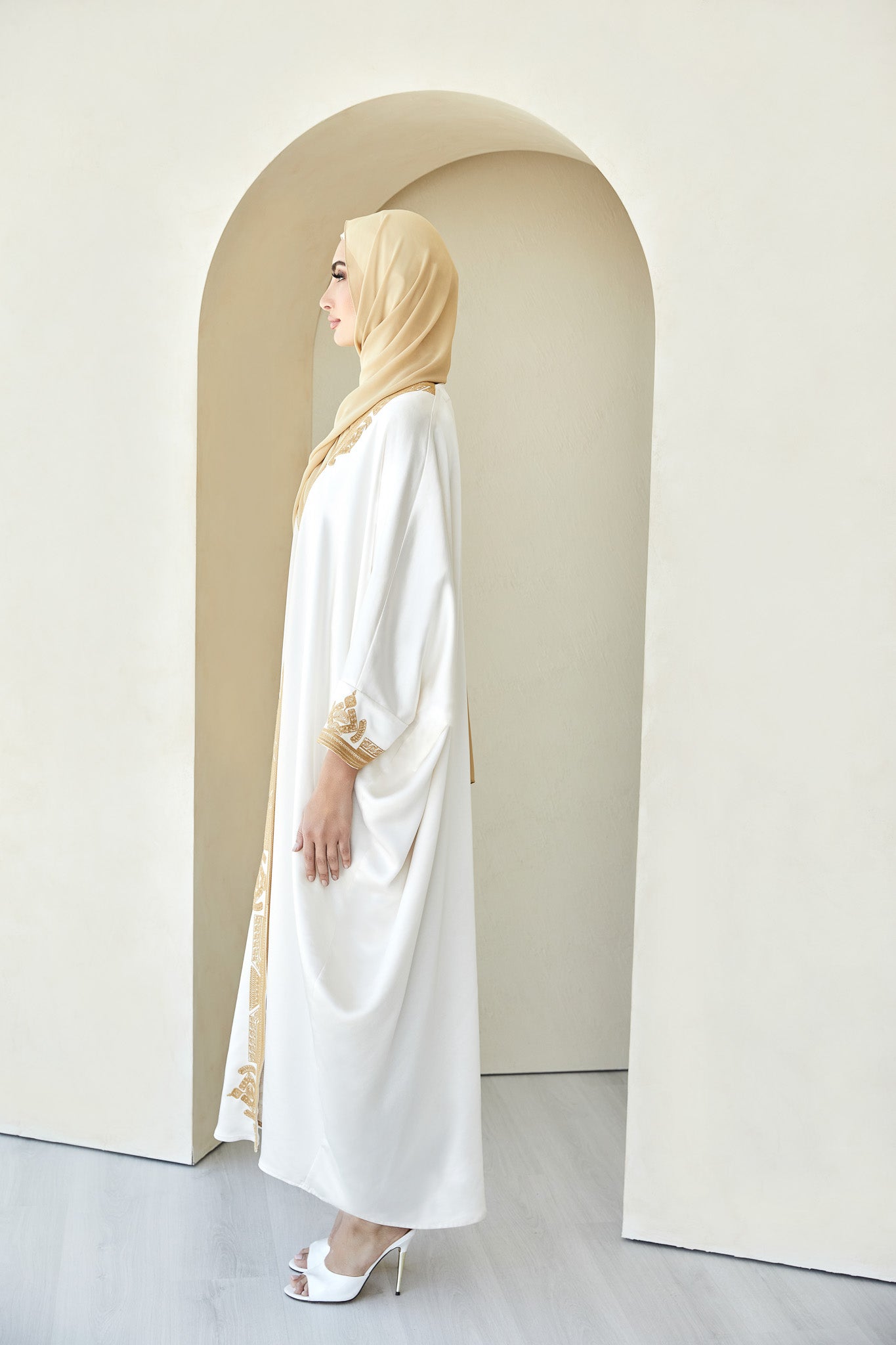 Amore Abaya