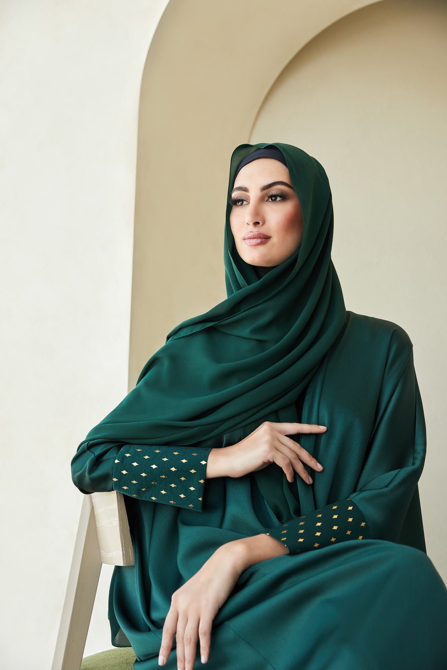 Dainty Abaya